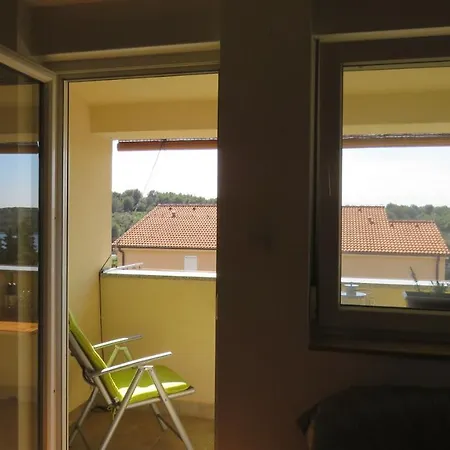 Apartment Outdoor Lina